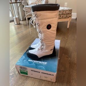 Cougar Canuck White Snowboot